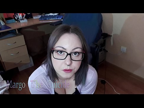 ❤️ Gabar Kacsan Oo Muraayad Leh Oo Kaamirada Si Qoto Dheer Ugu Nuugaysa Dildo anaga ❌️